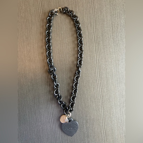 OPS Jewelry Black Heart Pendant Necklace - Picture 2 of 6